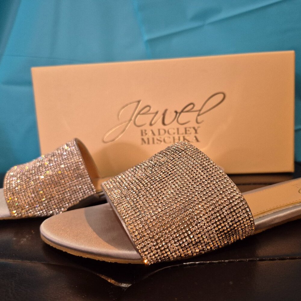 Jewel Badgley Mischka Women's Khaleesi Silver Slide Sandals - Size 8
